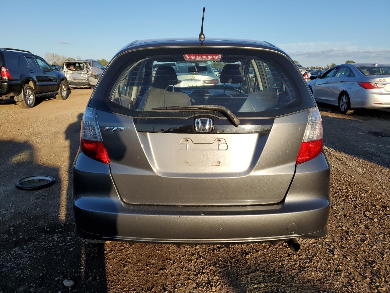 2011 Honda Fit VIN: JHMGE8H32BS010161 Lot: 72813404