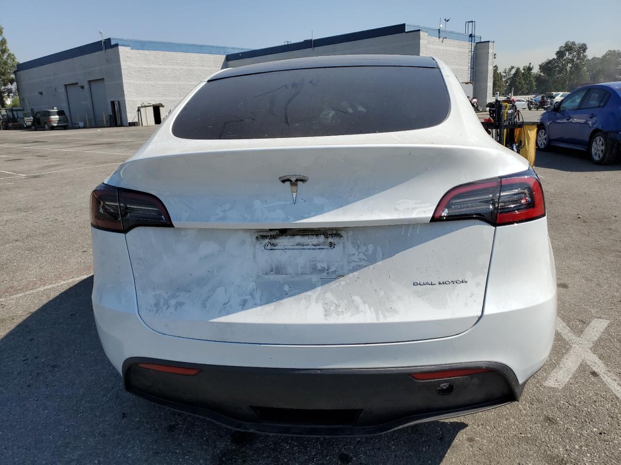 7SAYGDED0RF087210 2024 Tesla Model Y