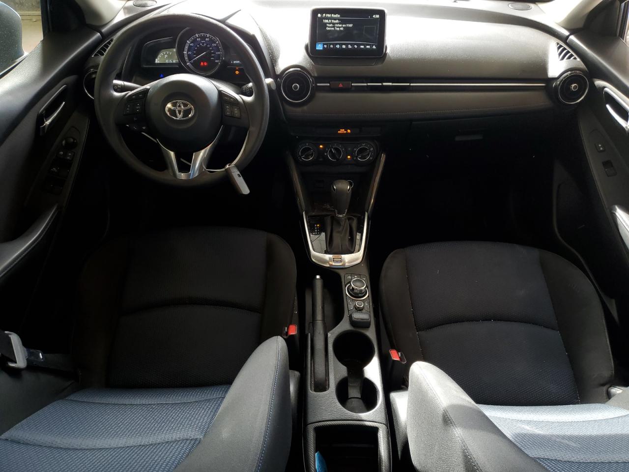 3MYDLBYV7HY158441 2017 Toyota Yaris Ia