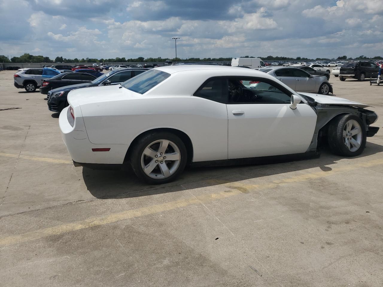 2013 Dodge Challenger - Image 3
