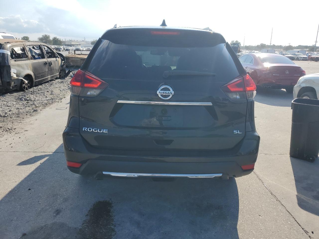 5N1AT2MTXJC797283 2018 Nissan Rogue S