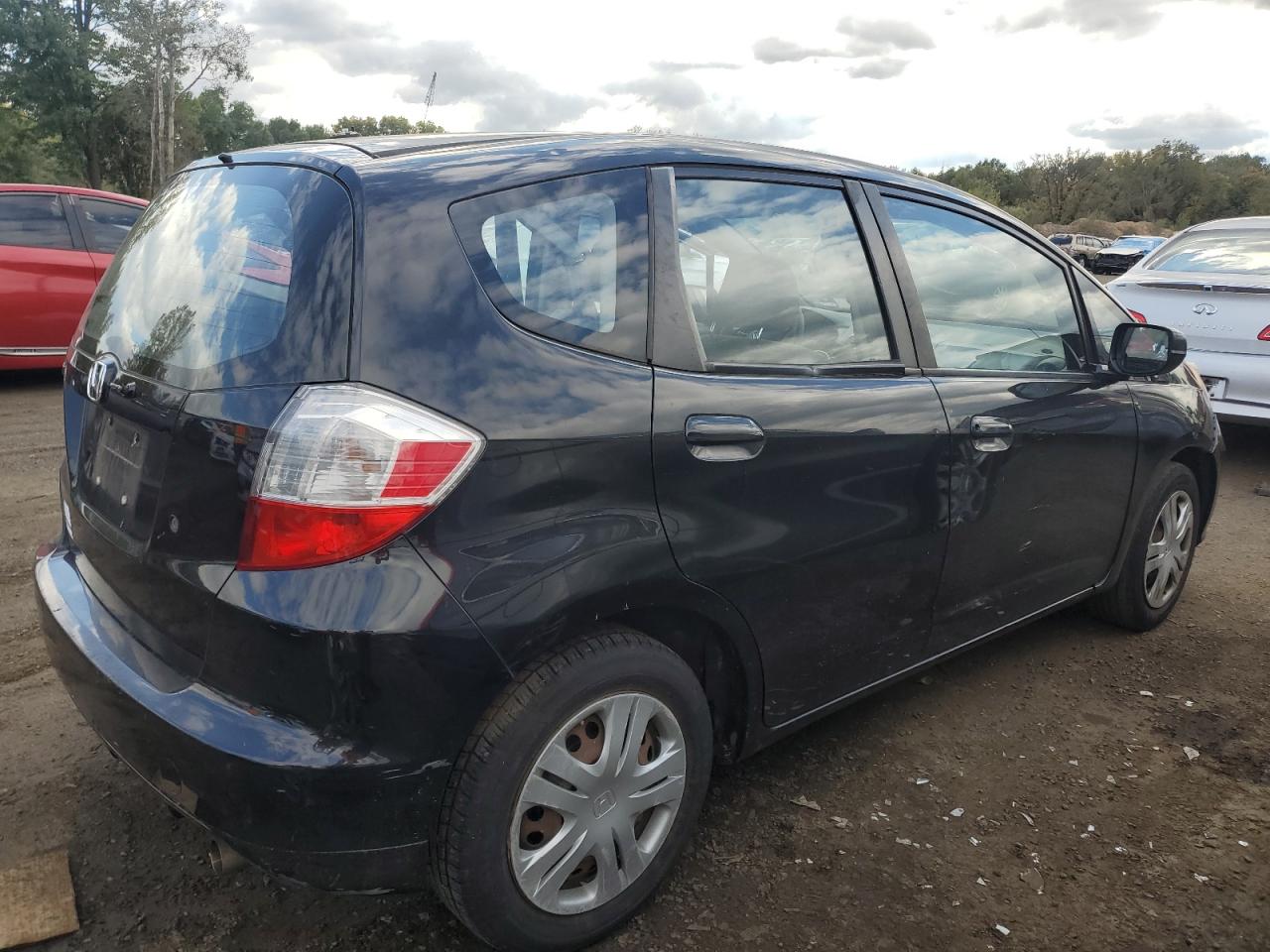 2010 Honda Fit - Image 3