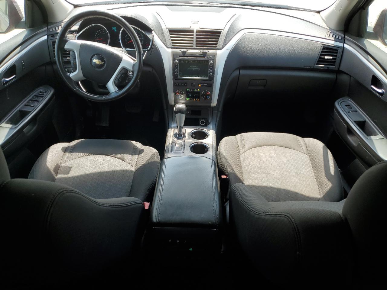 2010 Chevrolet Traverse - Image 8
