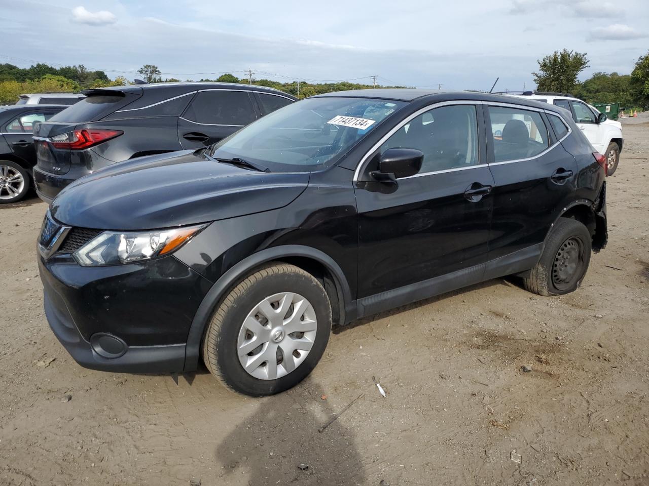 JN1BJ1CR1JW255358 2018 NISSAN ROGUE - Image 1