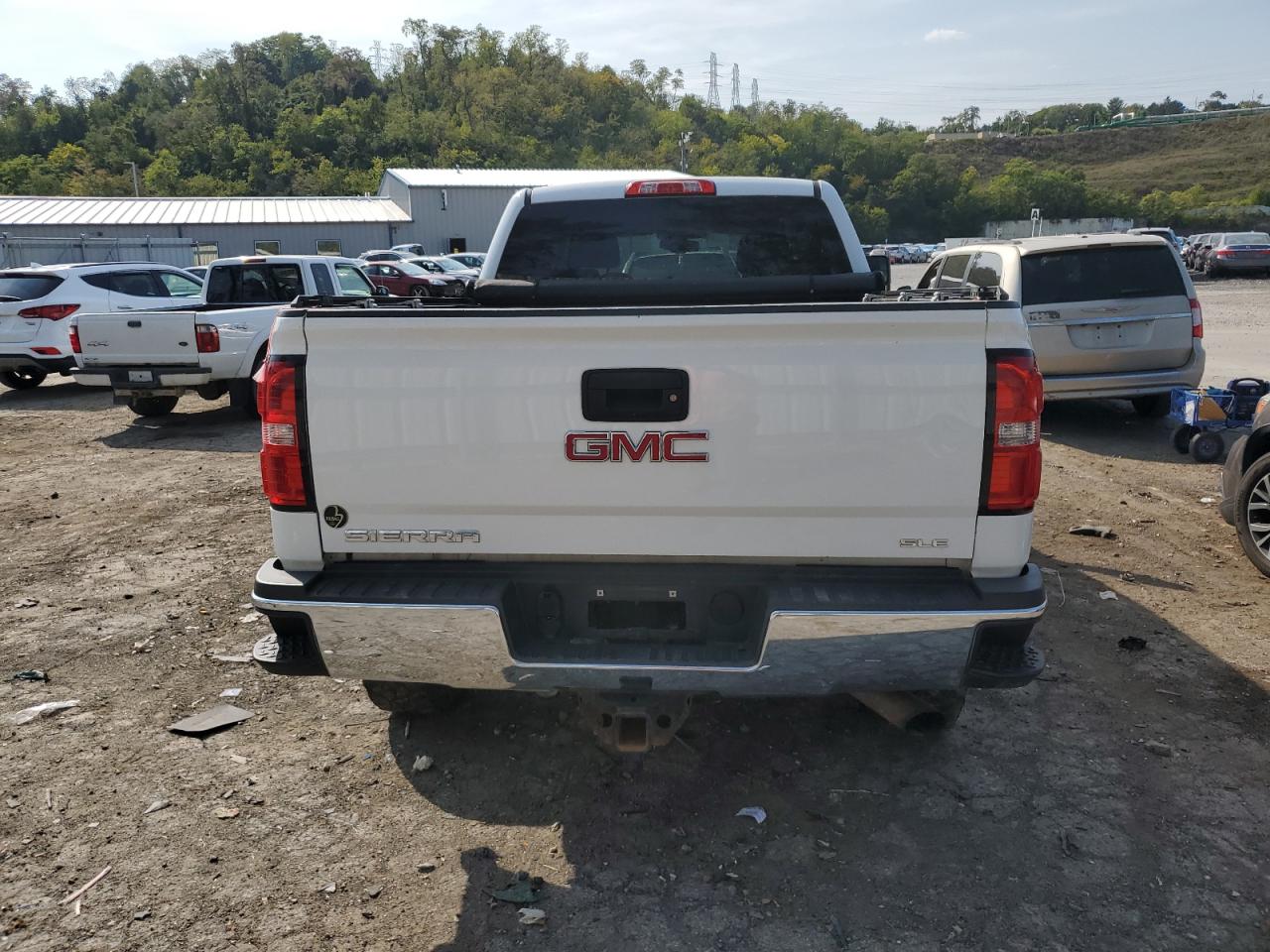 1GT12SEG9HF156465 2017 GMC Sierra K2500 Sle