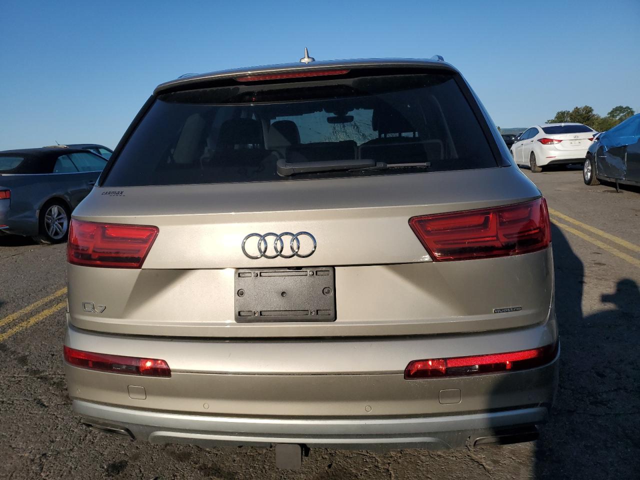 WA1LHAF71HD040795 2017 Audi Q7 Premium Plus