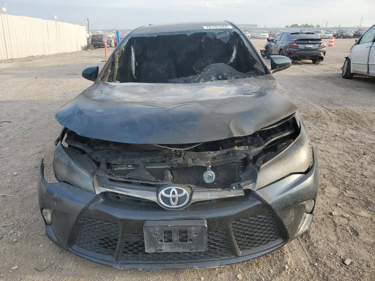 VIN 4T1BF1FK2GU612284 2016 TOYOTA CAMRY no.5