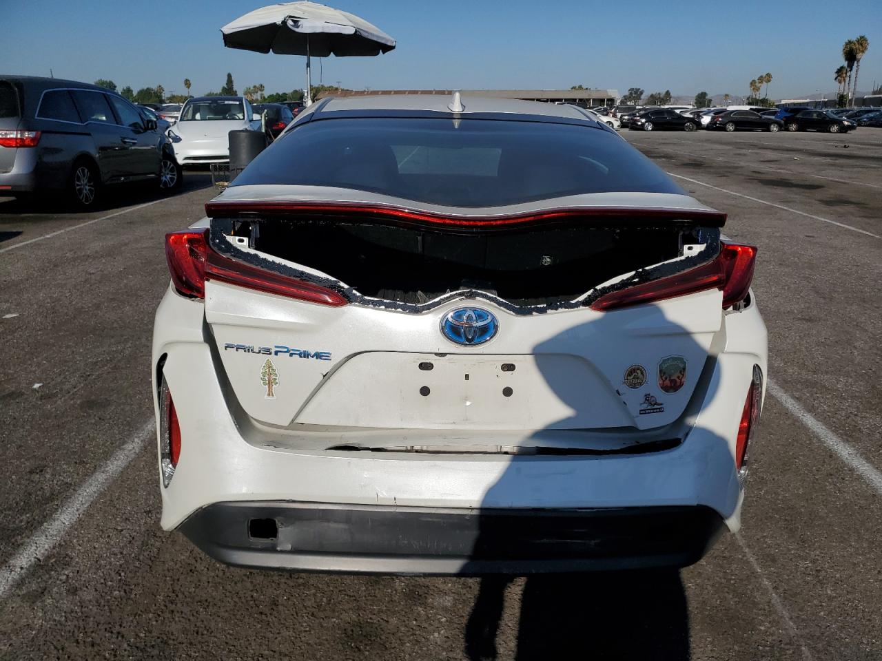 2018 Toyota Prius Prime VIN: JTDKARFP8J3100619 Lot: 70510234