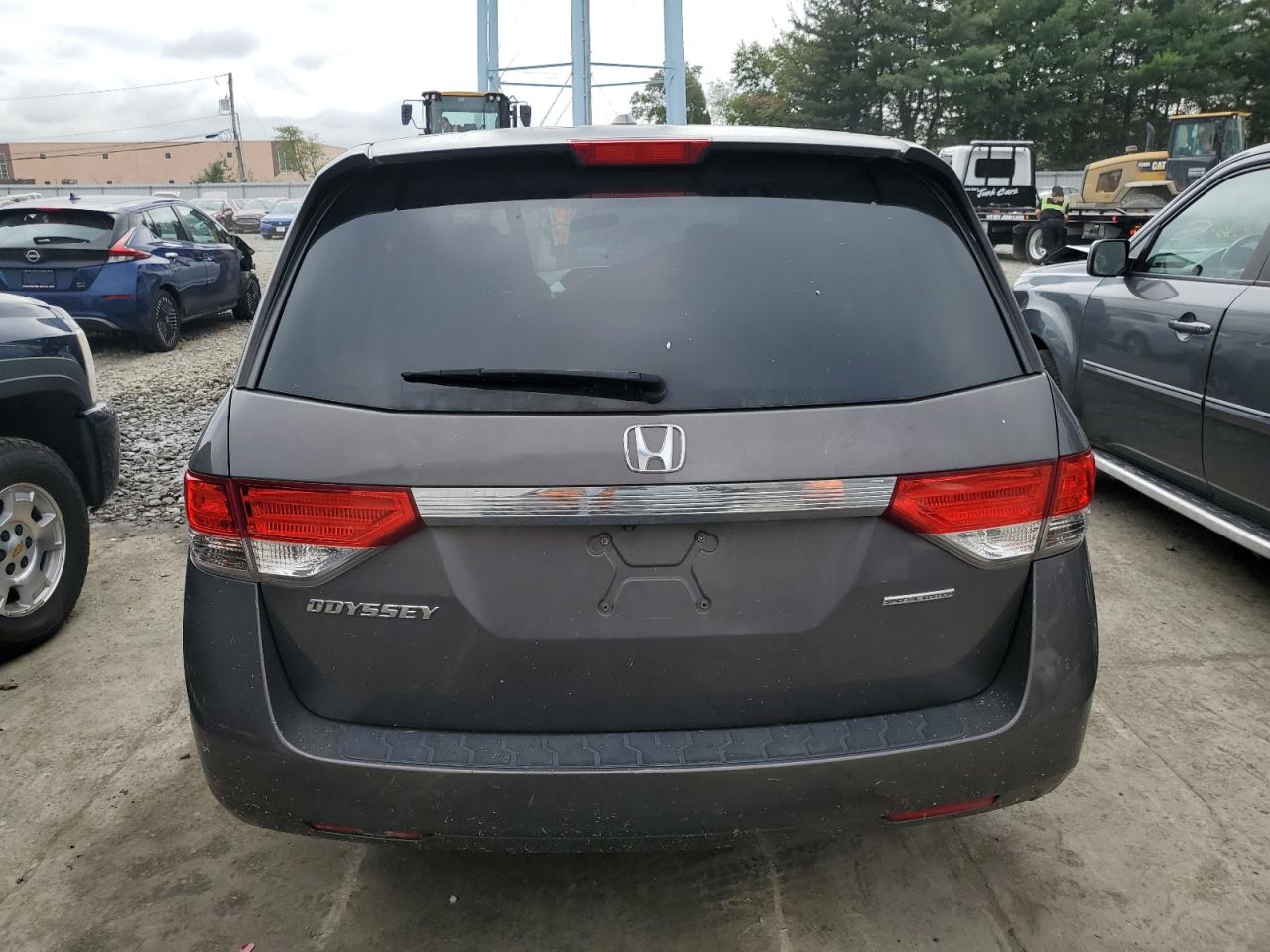 5FNRL5H34GB089044 2016 Honda Odyssey Se