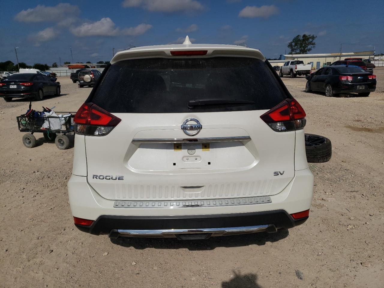 2018 Nissan Rogue S VIN: KNMAT2MT9JP552472 Lot: 71751384