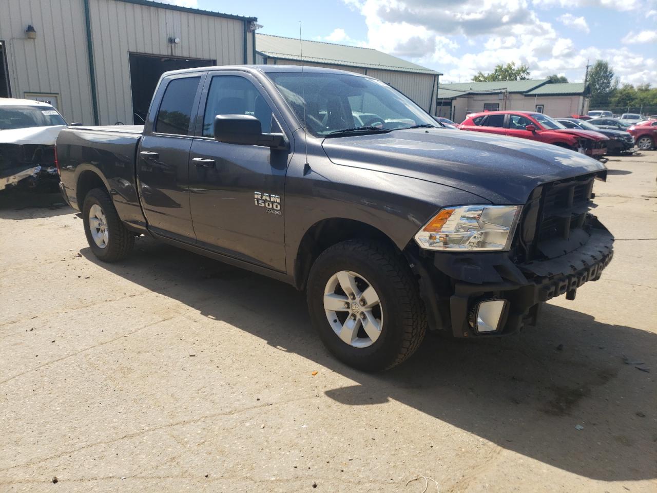 VIN 1C6RR7FGXKS523552 2019 RAM 1500 no.4