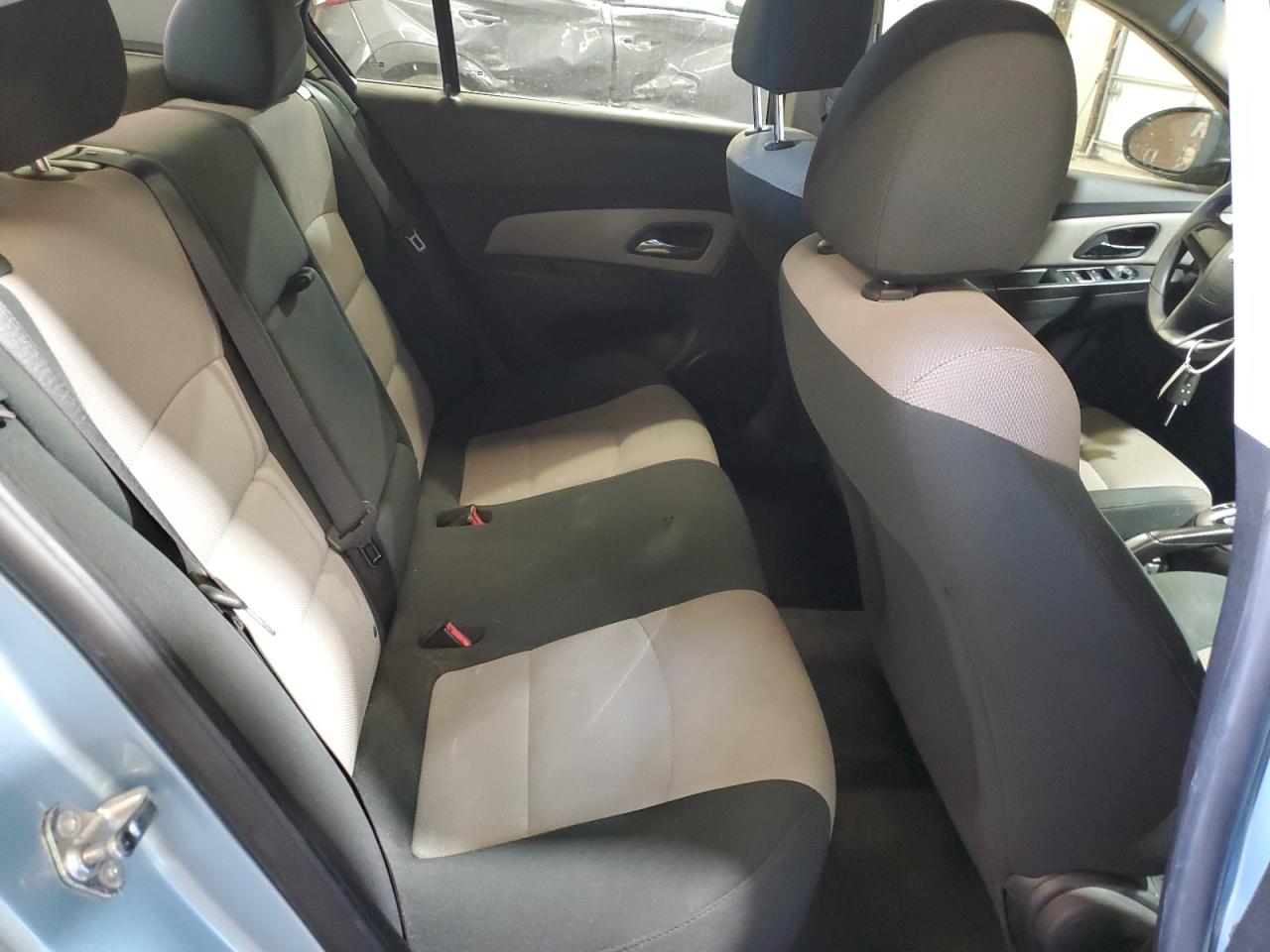 2012 Chevrolet Cruze - Image 10