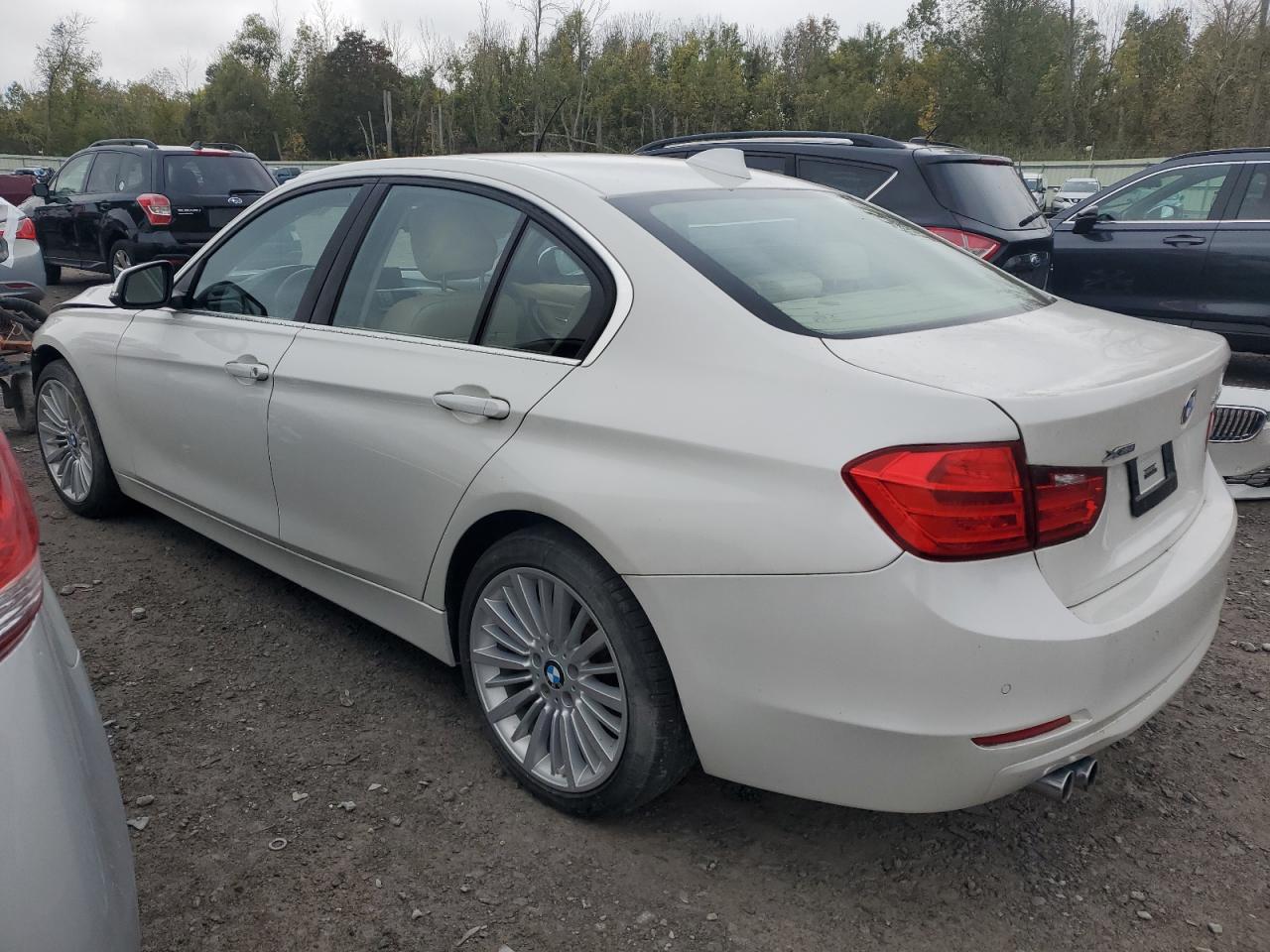 WBA3B5C53FF963246 2015 BMW 3 SERIES - Image 2