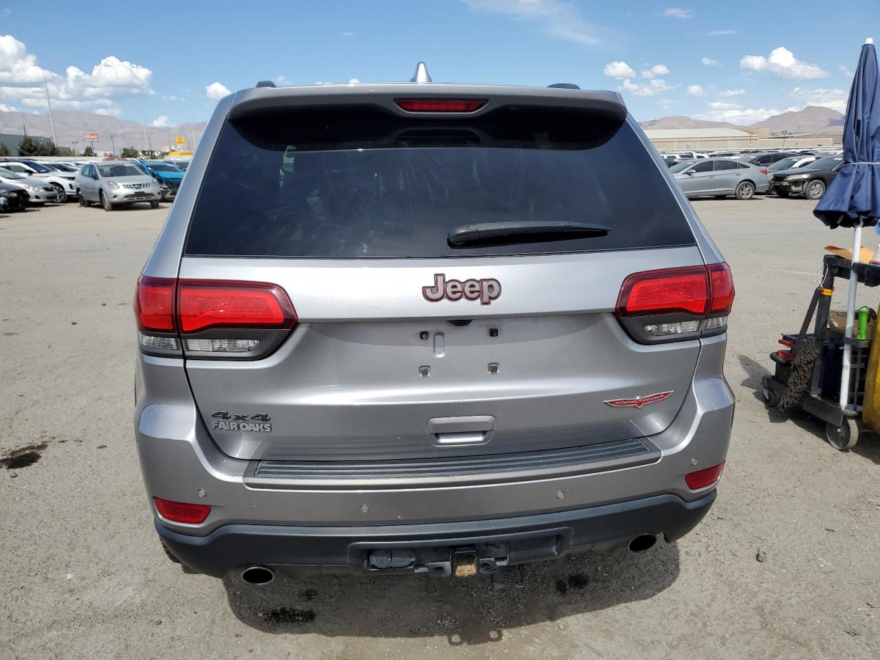 1C4RJFLG0HC754705 2017 Jeep Grand Cherokee Trailhawk