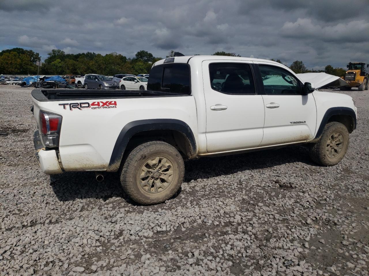 2020 Toyota Tacoma - Image 3