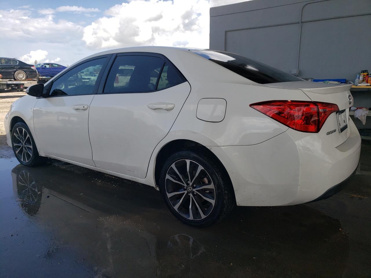 5YFBURHE4JP797104 2018 Toyota Corolla L