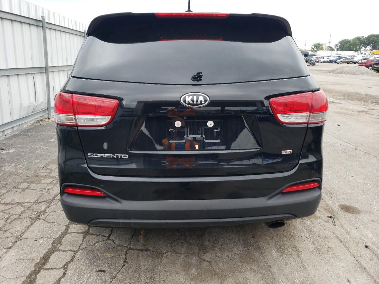 5XYPG4A32JG431817 2018 Kia Sorento Lx