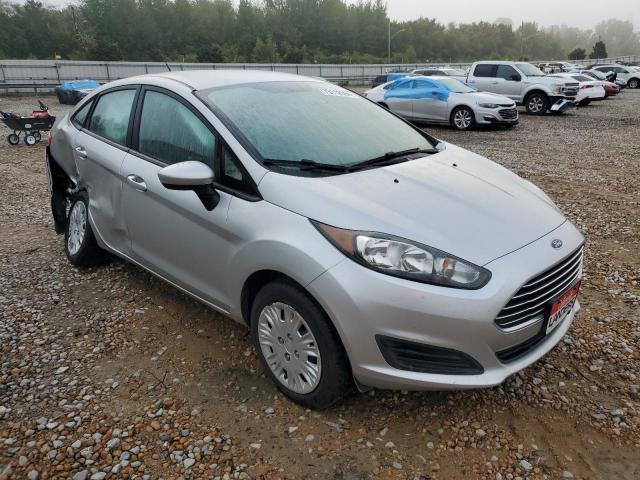  FORD FIESTA 2018 Сріблястий