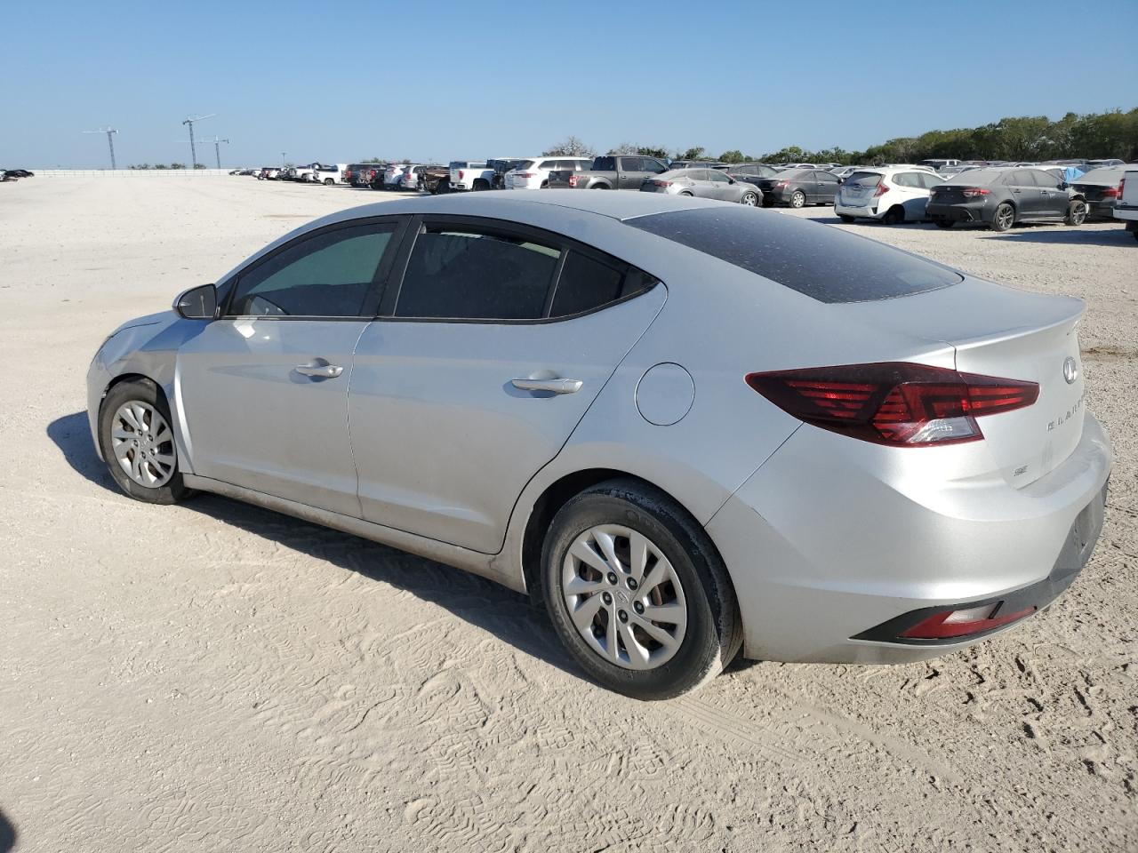 5NPD74LF3KH464605 2019 HYUNDAI ELANTRA - Image 2