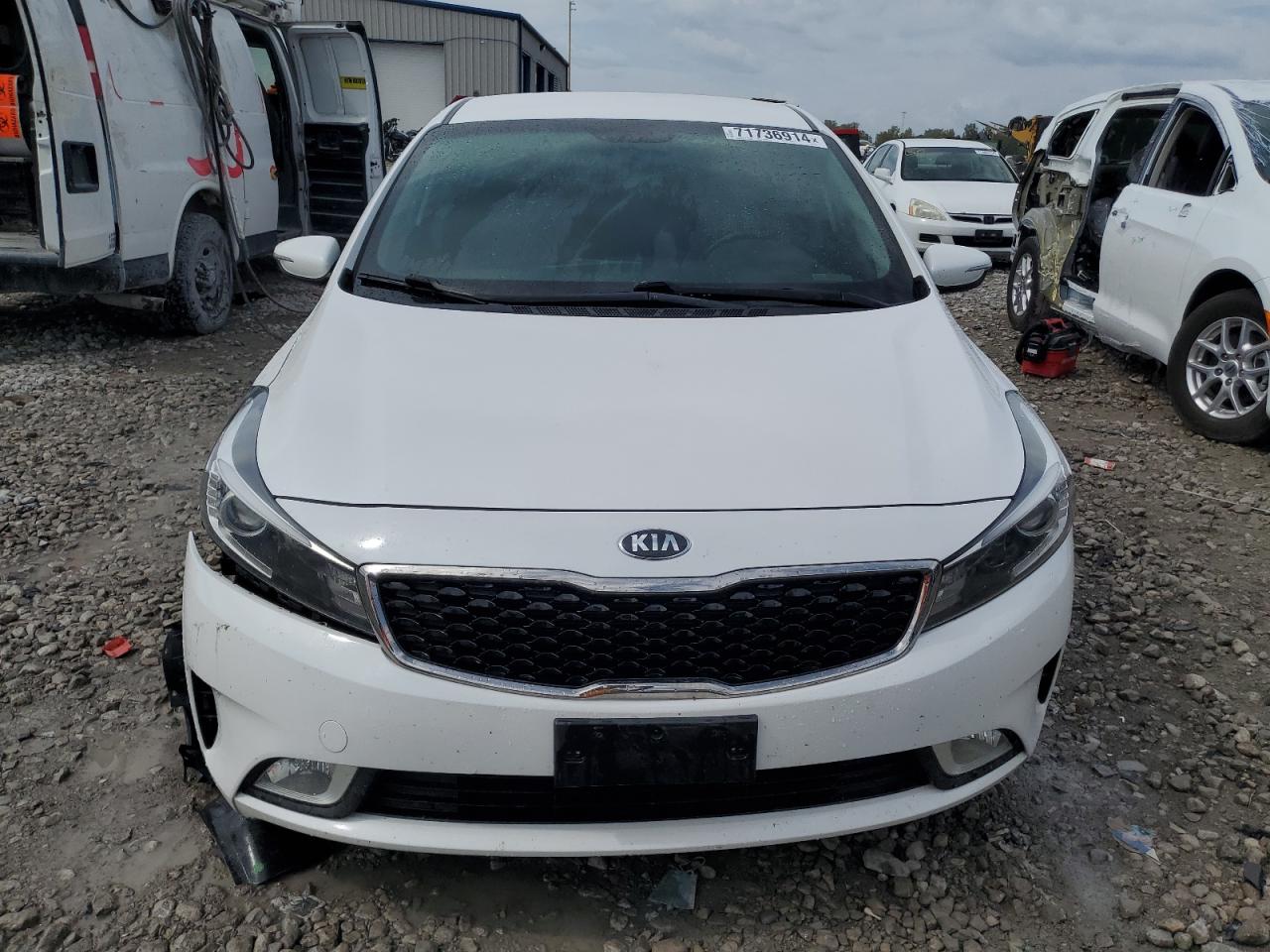 3KPFL4A82HE088811 2017 Kia Forte Ex