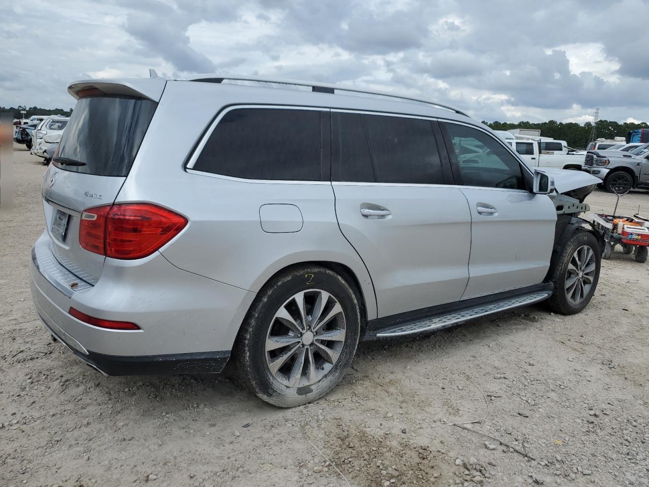 VIN 4JGDF7CE3DA112626 2013 MERCEDES-BENZ GL-CLASS no.3