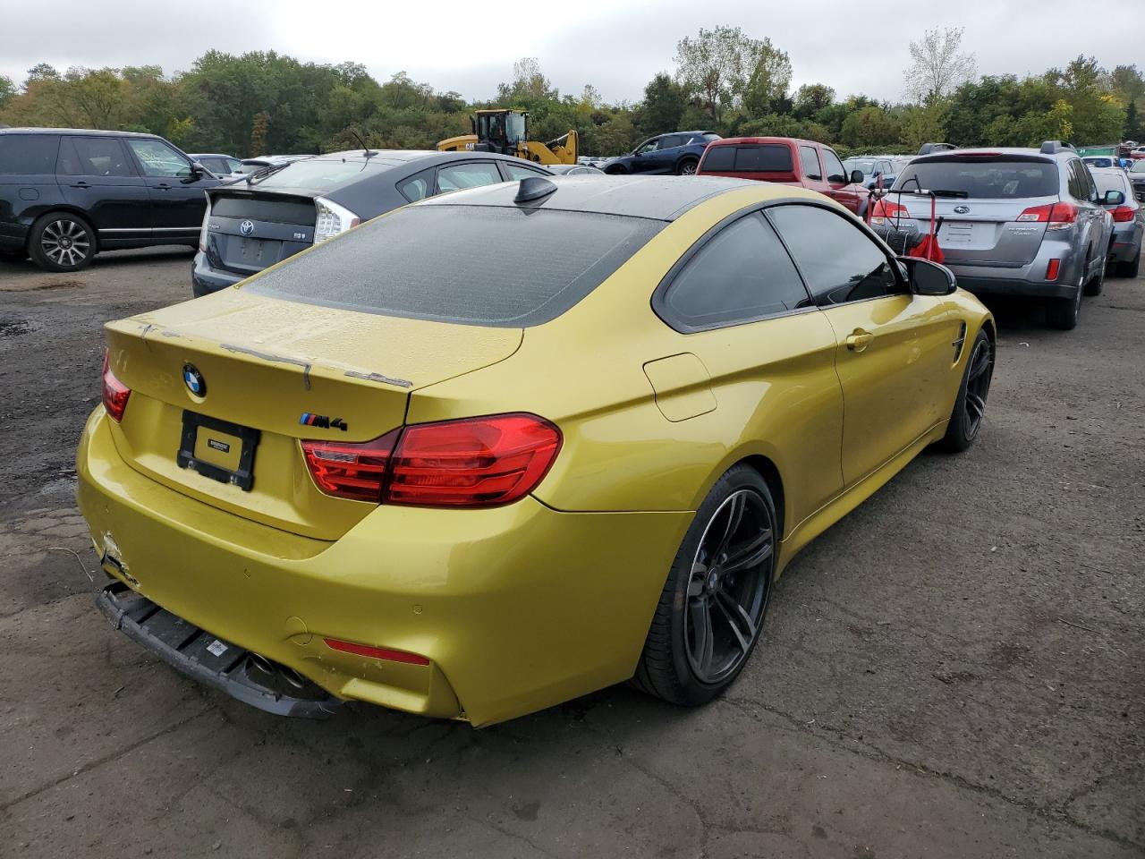 VIN WBS3R9C5XFK332886 2015 BMW M4 no.3