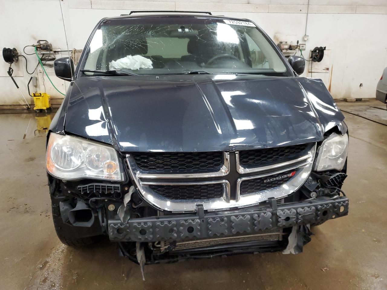 2013 Dodge Caravan - Image 5