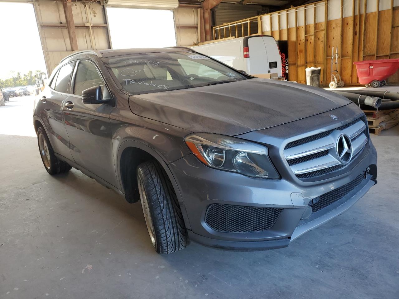 VIN WDCTG4GB9FJ069886 2015 MERCEDES-BENZ GLA-CLASS no.4