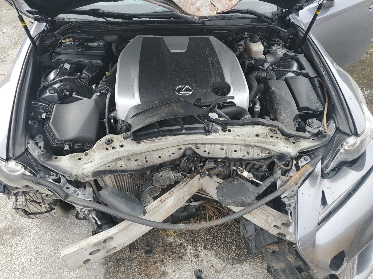 2015 Lexus IS - Image 12