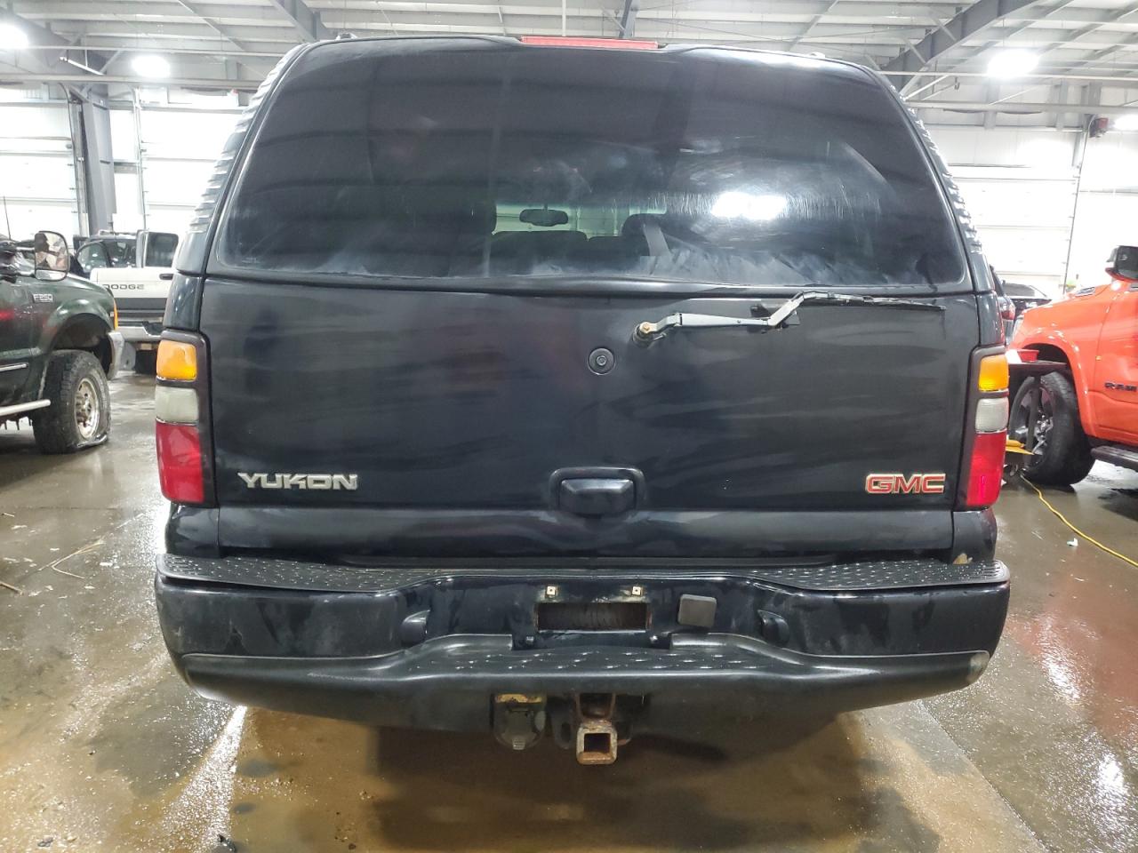 1GKEK63U55J131884 2005 GMC Yukon Denali