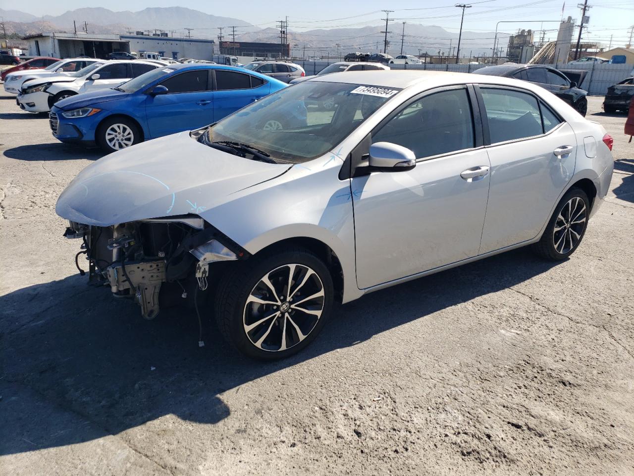 5YFBURHE7HP700472 2017 TOYOTA COROLLA - Image 1