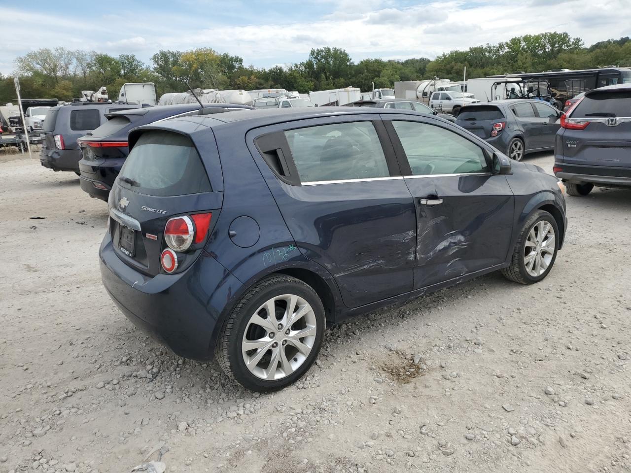 2015 Chevrolet Sonic - Image 3