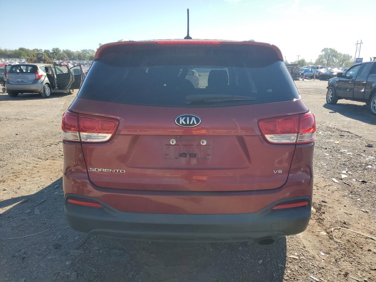 5XYPG4A58HG197114 2017 Kia Sorento Lx