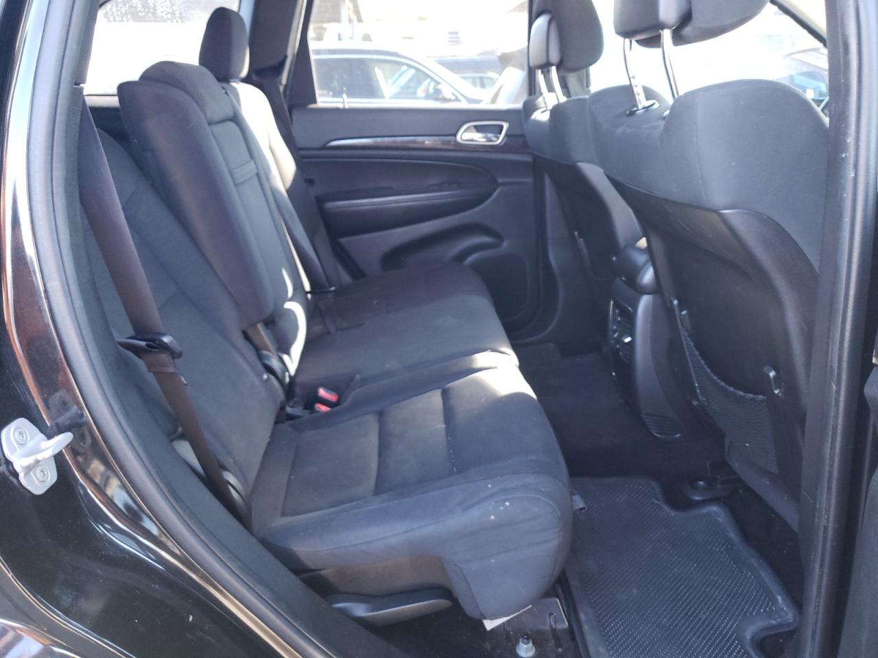 2012 Jeep Grand Cherokee - Image 10