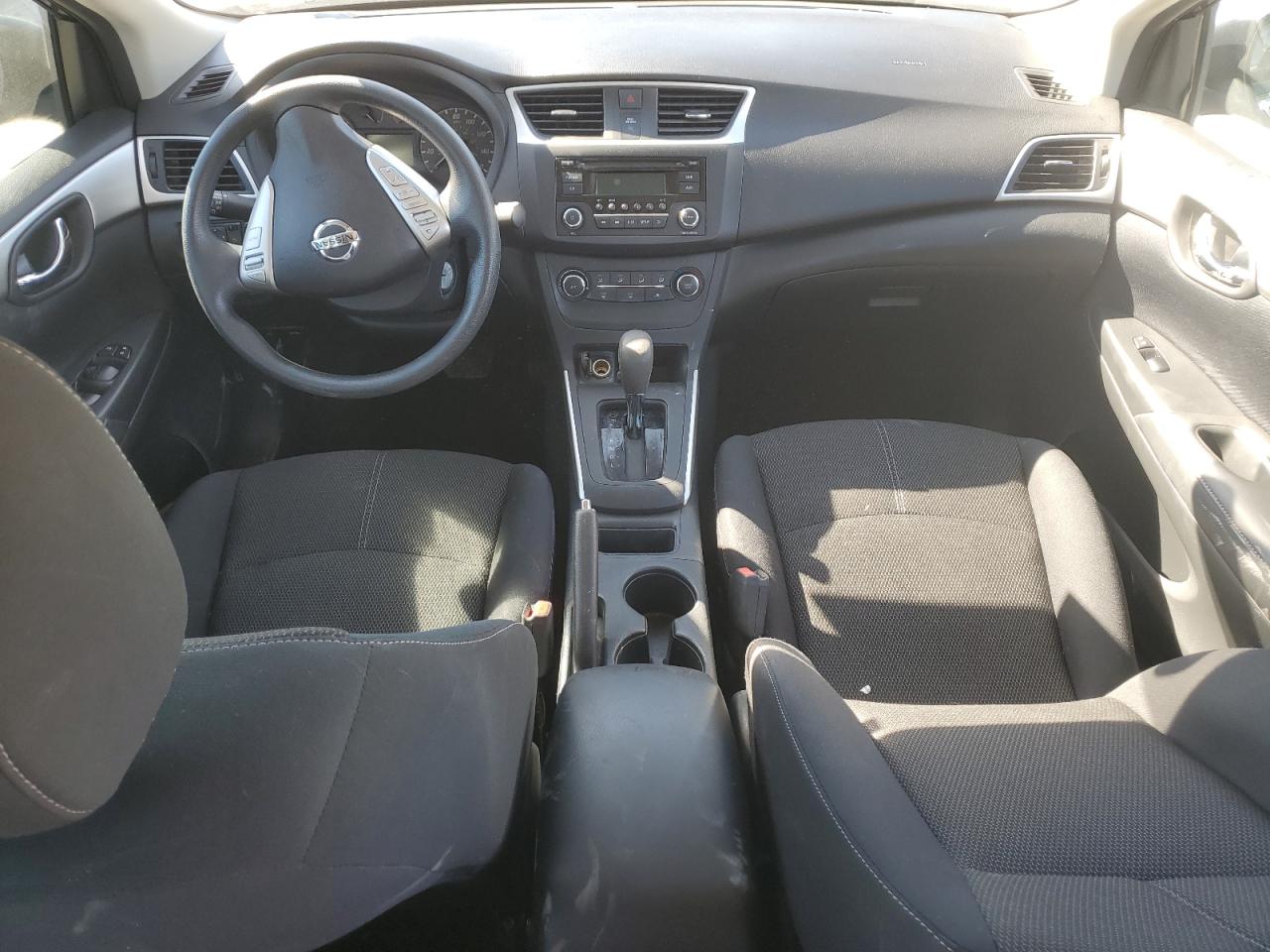2016 Nissan Sentra - Image 8