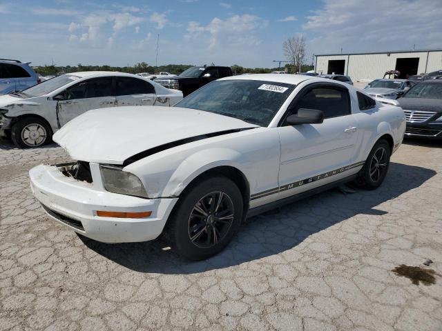 2005 Ford Mustang 