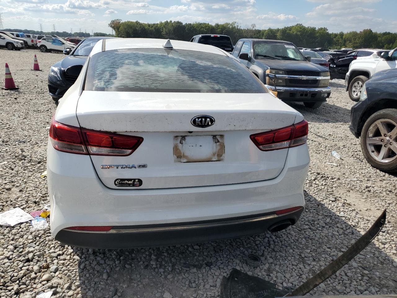 2017 Kia Optima Lx VIN: 5XXGT4L32HG127393 Lot: 72348584