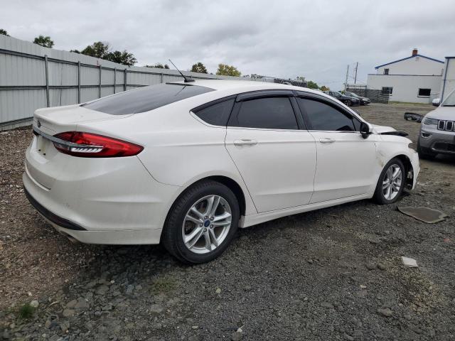  FORD FUSION 2018 Белы