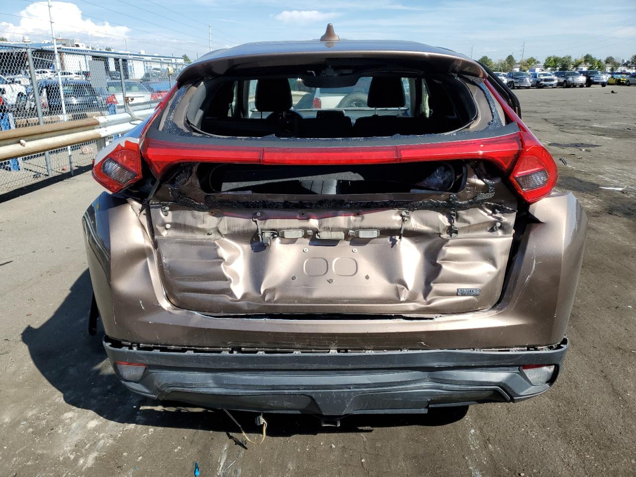 2018 Mitsubishi Eclipse Cross Le VIN: JA4AT4AA8JZ064627 Lot: 70832094