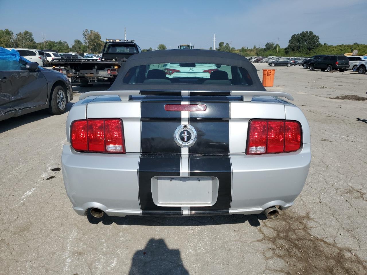 2007 Ford Mustang VIN: 1ZVFT84N875327813 Lot: 72570314