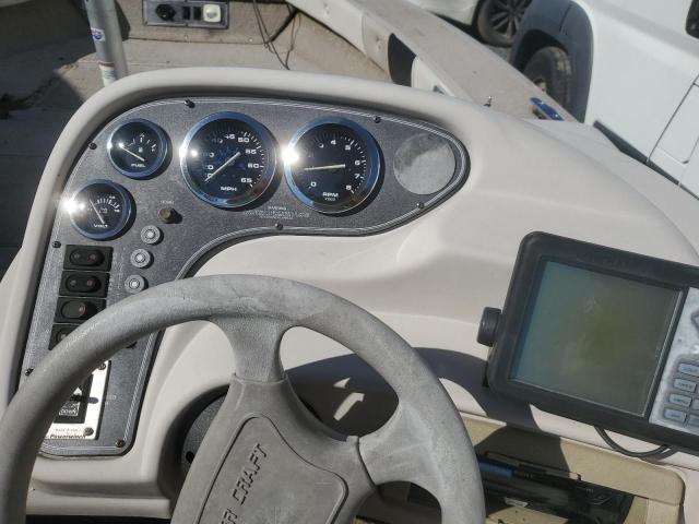 2000 SMOKER CRAFT BOAT