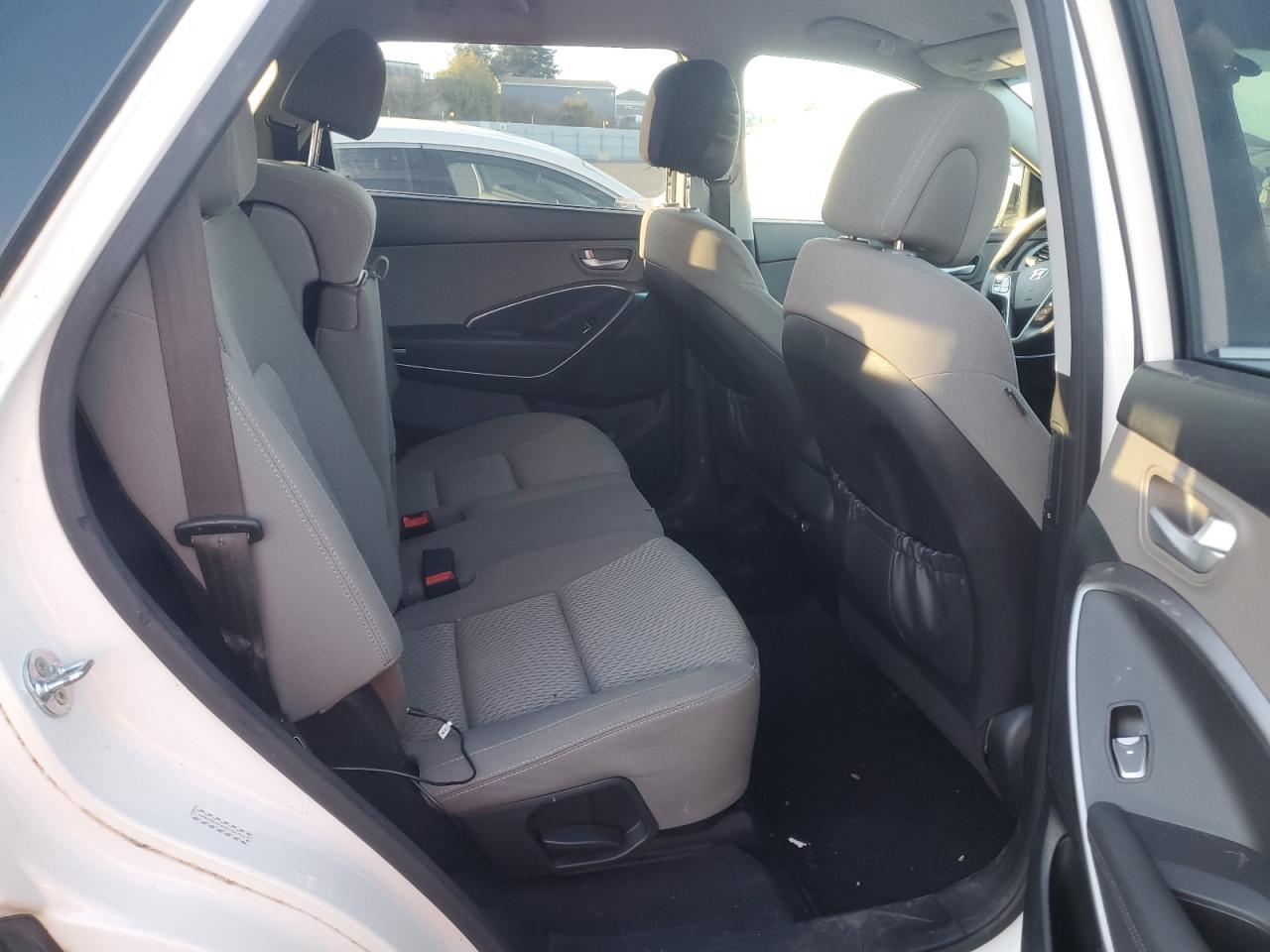 KM8SMDHFXGU134753 2016 Hyundai Santa Fe Se