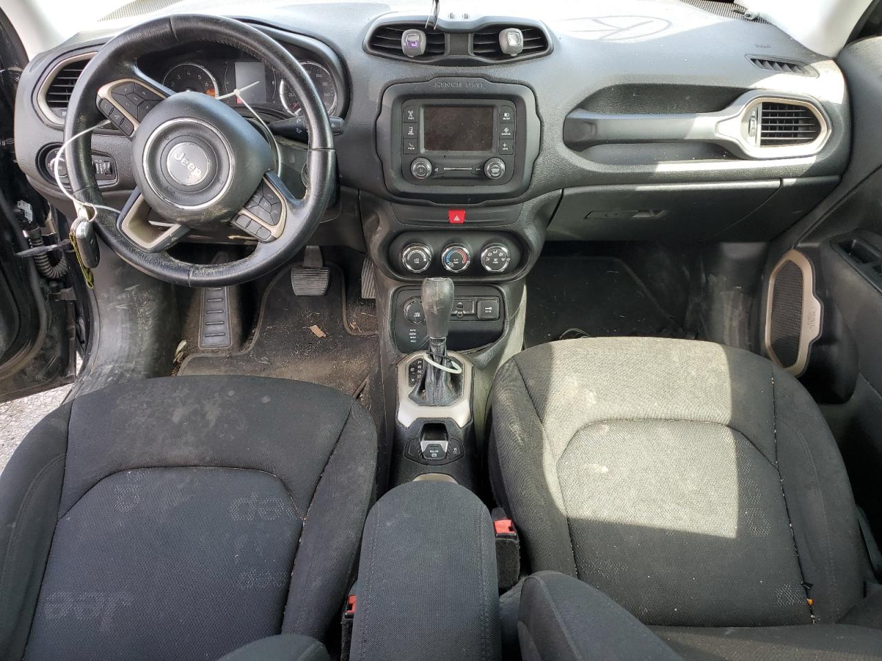 2017 Jeep Renegade - Image 8