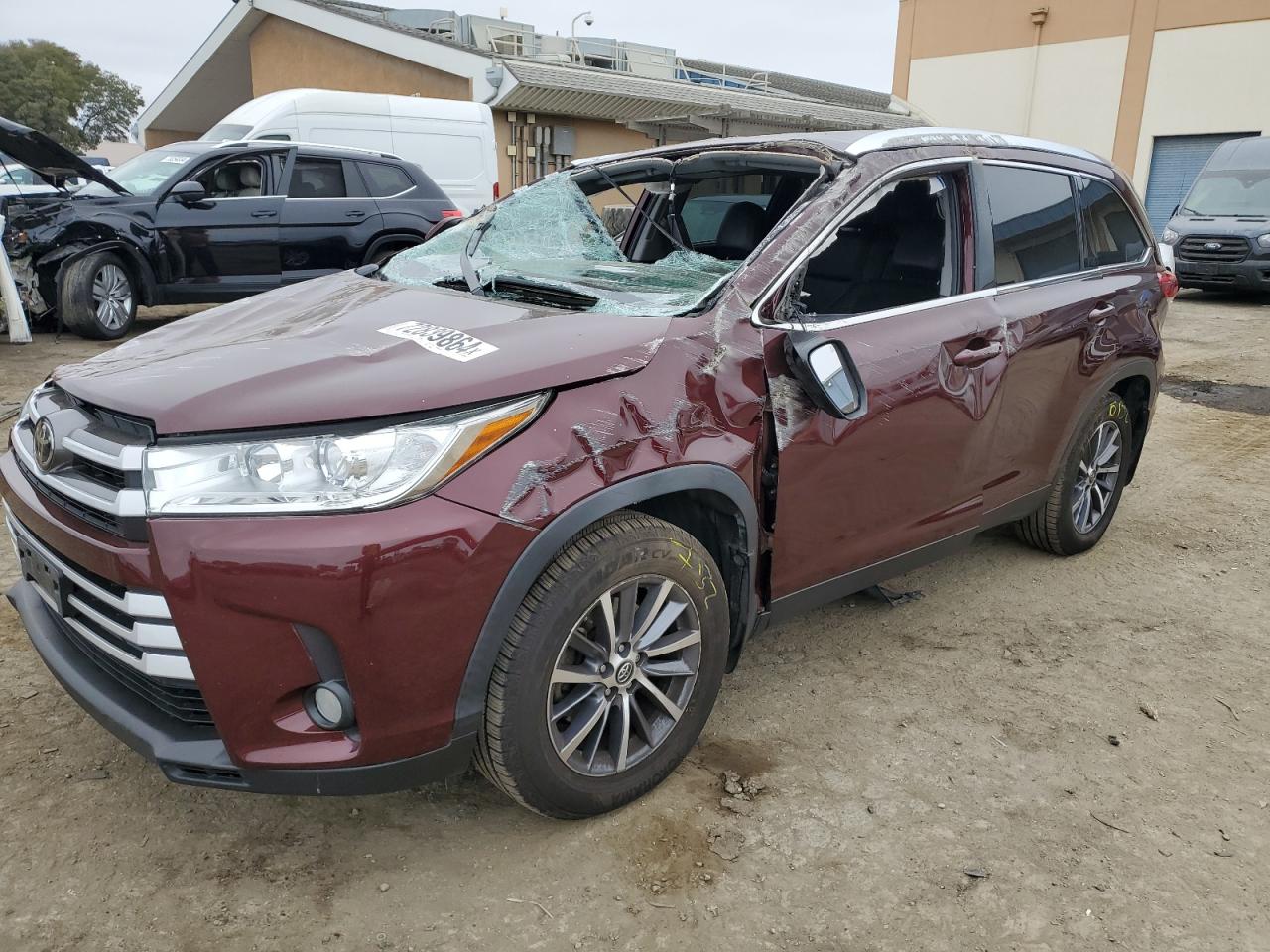 5TDJZRFH4KS729808 2019 TOYOTA HIGHLANDER - Image 1