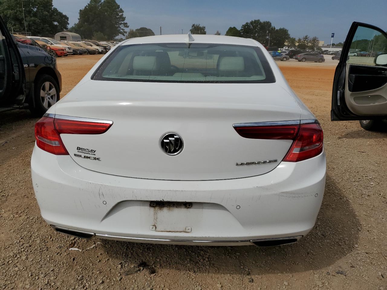 1G4ZN5SSXHU191608 2017 Buick Lacrosse Preferred