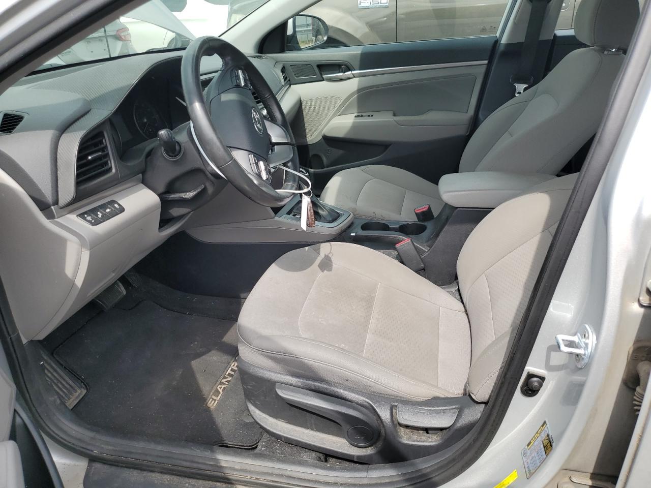 5NPD84LF6KH441543 2019 Hyundai Elantra Sel