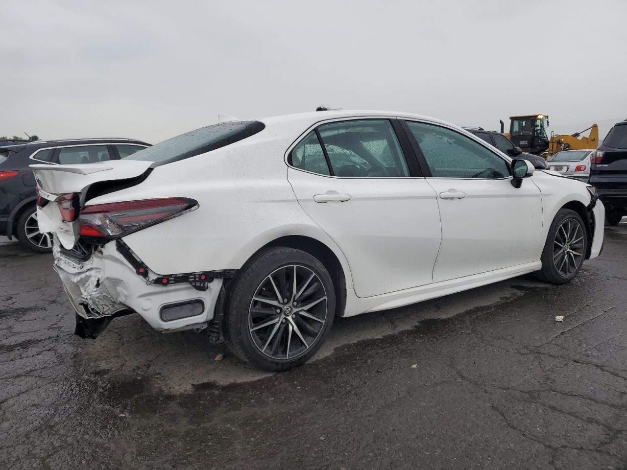 2021 Toyota Camry - Image 3