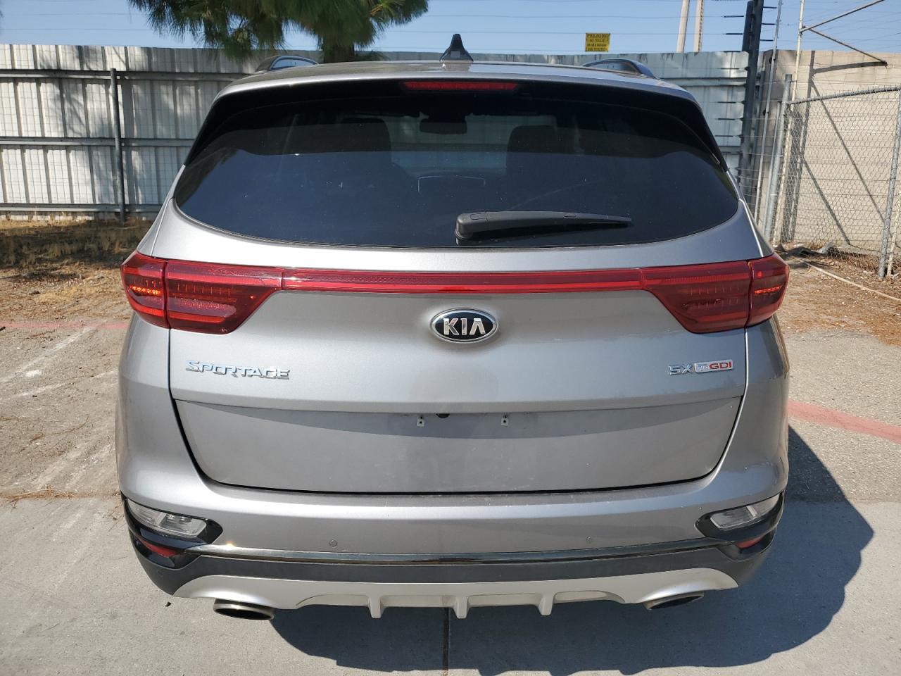 2020 Kia Sportage Sx VIN: KNDPRCA63L7654737 Lot: 72747144