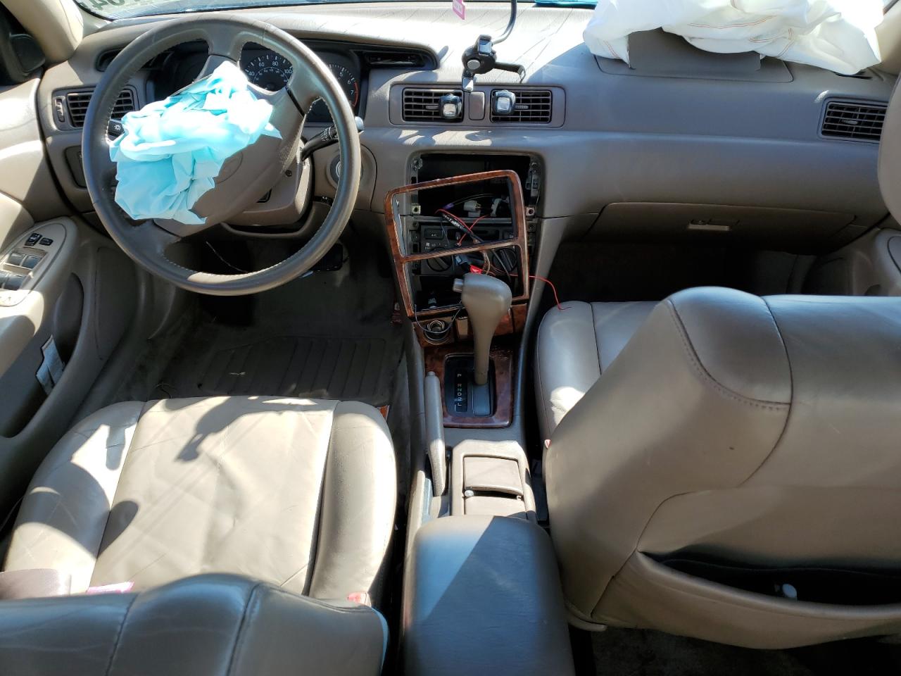 1999 Toyota Camry Le VIN: JT2BG28K9X0360067 Lot: 72700754