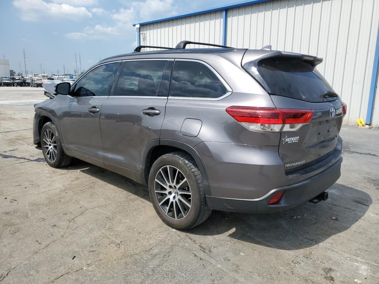 2018 Toyota Highlander Se VIN: 5TDKZRFH6JS543870 Lot: 71250184